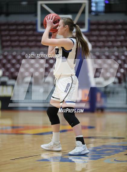 Thumbnail 3 in Duchesne vs. Beaver (UHSAA 2A Consolation Semifinal) photogallery.