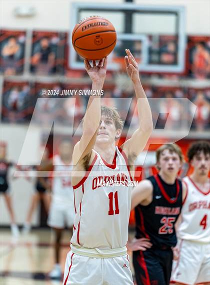 Thumbnail 3 in Highland @ Centralia (IHSA 3A Sectional Semifinals) photogallery.