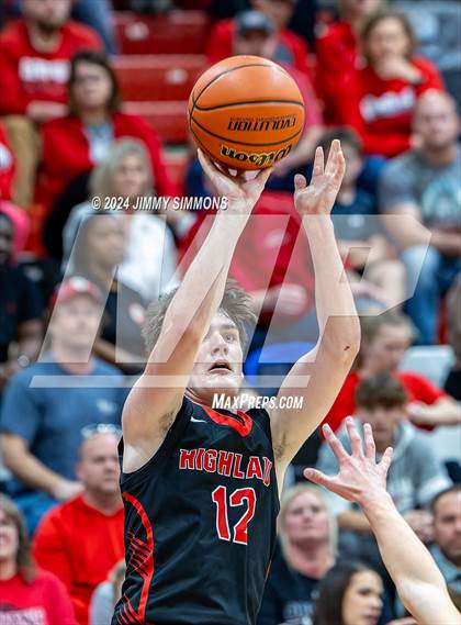 Thumbnail 2 in Highland @ Centralia (IHSA 3A Sectional Semifinals) photogallery.