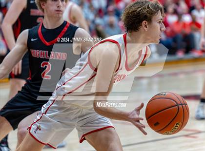 Thumbnail 3 in Highland @ Centralia (IHSA 3A Sectional Semifinals) photogallery.