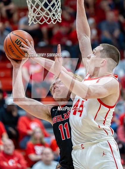 Thumbnail 2 in Highland @ Centralia (IHSA 3A Sectional Semifinals) photogallery.