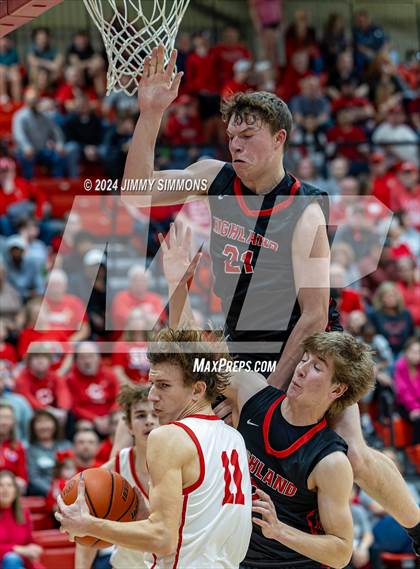 Thumbnail 3 in Highland @ Centralia (IHSA 3A Sectional Semifinals) photogallery.