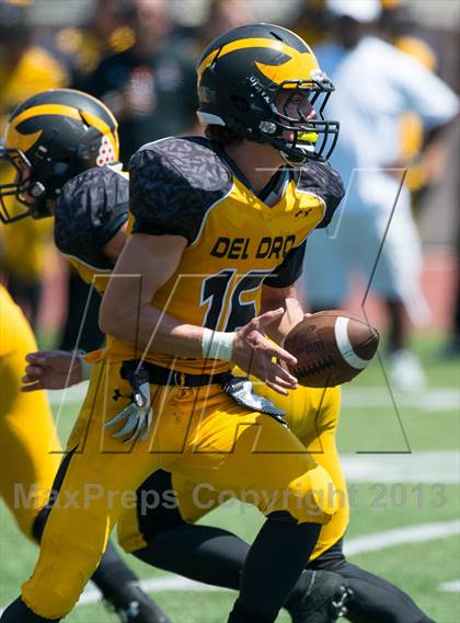 Thumbnail 3 in Del Oro vs Notre Dame (UT Honor Bowl) photogallery.