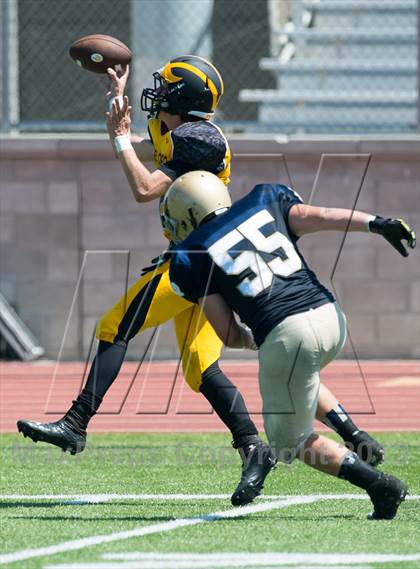 Thumbnail 2 in Del Oro vs Notre Dame (UT Honor Bowl) photogallery.