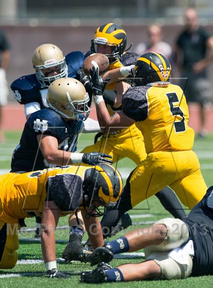 Thumbnail 1 in Del Oro vs Notre Dame (UT Honor Bowl) photogallery.
