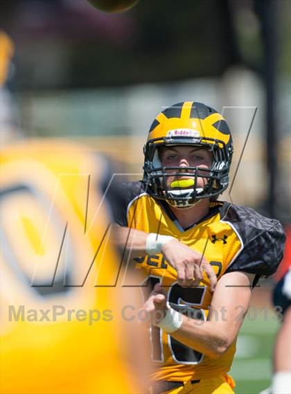 Thumbnail 2 in Del Oro vs Notre Dame (UT Honor Bowl) photogallery.