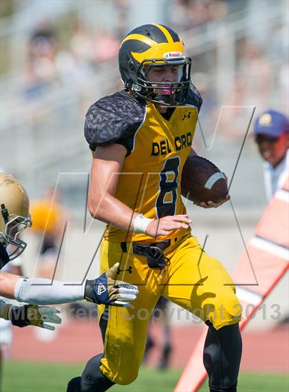 Thumbnail 1 in Del Oro vs Notre Dame (UT Honor Bowl) photogallery.