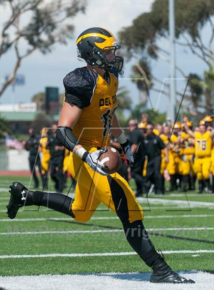 Thumbnail 1 in Del Oro vs Notre Dame (UT Honor Bowl) photogallery.