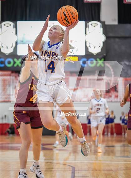 Thumbnail 2 in Lowry vs. Pahrump Valley (NIAA Class 3A State Girls Semifinal) photogallery.