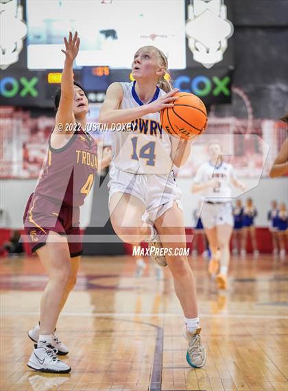 Thumbnail 1 in Lowry vs. Pahrump Valley (NIAA Class 3A State Girls Semifinal) photogallery.