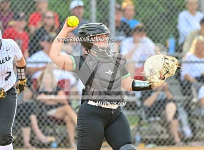 Thumbnail 3 in Yorktown vs. Western (IHSAA 3A Regional Championship)  photogallery.