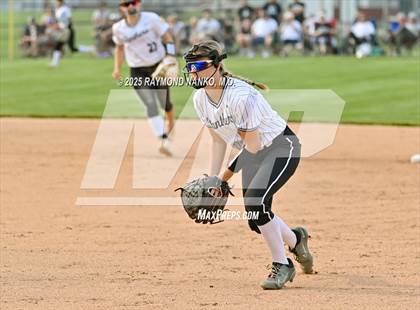 Thumbnail 3 in Yorktown vs. Western (IHSAA 3A Regional Championship)  photogallery.
