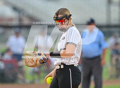 Thumbnail 2 in Yorktown vs. Western (IHSAA 3A Regional Championship)  photogallery.