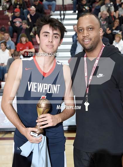 Thumbnail 3 in Viewpoint vs. Village Christian (Rancho Mirage Holiday Invitational) photogallery.