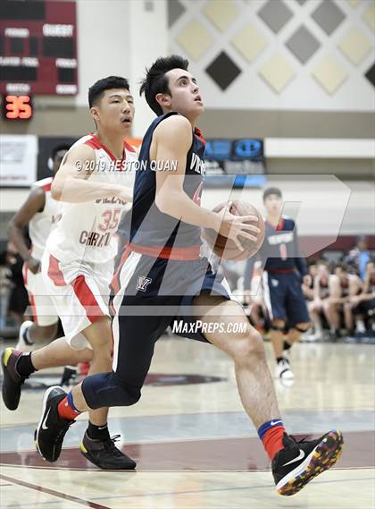 Thumbnail 3 in Viewpoint vs. Village Christian (Rancho Mirage Holiday Invitational) photogallery.