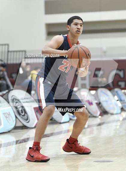 Thumbnail 1 in Viewpoint vs. Village Christian (Rancho Mirage Holiday Invitational) photogallery.