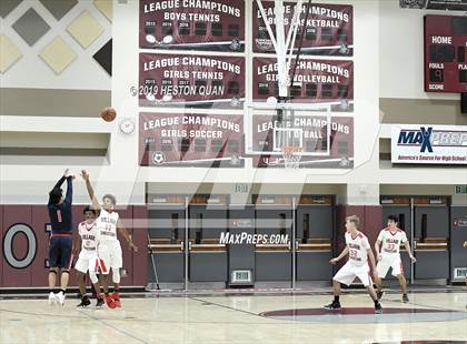 Thumbnail 3 in Viewpoint vs. Village Christian (Rancho Mirage Holiday Invitational) photogallery.