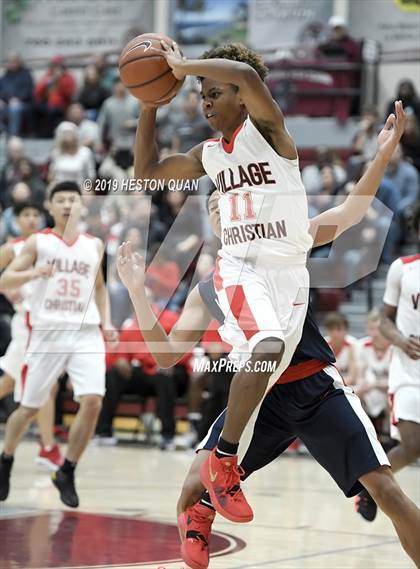 Thumbnail 3 in Viewpoint vs. Village Christian (Rancho Mirage Holiday Invitational) photogallery.