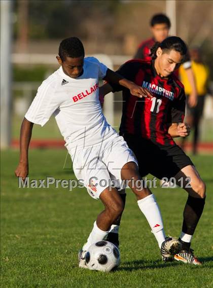 Thumbnail 1 in Bellaire vs MacArthur (Pearland Soccer Classic) photogallery.