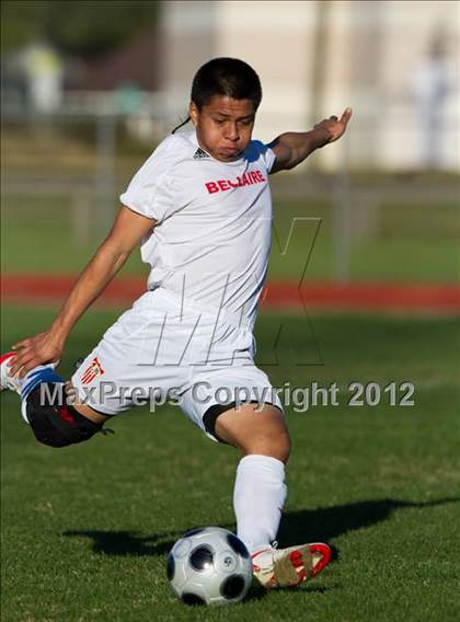 Thumbnail 3 in Bellaire vs MacArthur (Pearland Soccer Classic) photogallery.