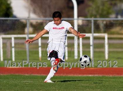 Thumbnail 3 in Bellaire vs MacArthur (Pearland Soccer Classic) photogallery.