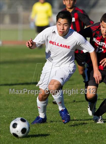 Thumbnail 2 in Bellaire vs MacArthur (Pearland Soccer Classic) photogallery.