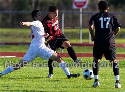 Thumbnail 3 in Bellaire vs MacArthur (Pearland Soccer Classic) photogallery.