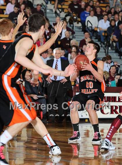 Thumbnail 1 in Smoky Valley @ Buhler (KSHSAA 4A Substate Semi-Final) photogallery.