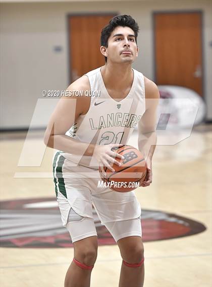 Thumbnail 3 in Thousand Oaks vs. Palm Desert (Rancho Mirage Holiday Invitational) photogallery.