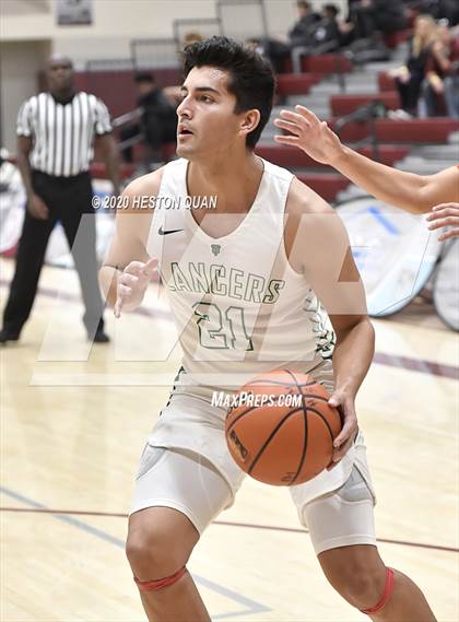 Thumbnail 1 in Thousand Oaks vs. Palm Desert (Rancho Mirage Holiday Invitational) photogallery.