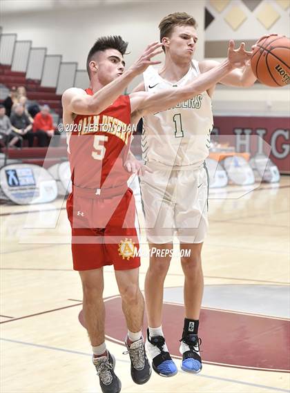 Thumbnail 1 in Thousand Oaks vs. Palm Desert (Rancho Mirage Holiday Invitational) photogallery.