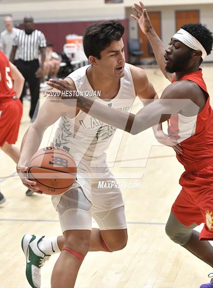 Thumbnail 3 in Thousand Oaks vs. Palm Desert (Rancho Mirage Holiday Invitational) photogallery.