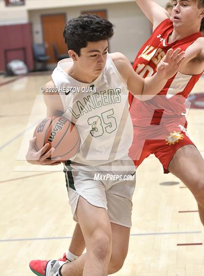 Thumbnail 2 in Thousand Oaks vs. Palm Desert (Rancho Mirage Holiday Invitational) photogallery.