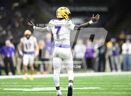 Thumbnail 1 in Lutcher @ North DeSoto (LHSAA Division II Non-Select Final) photogallery.