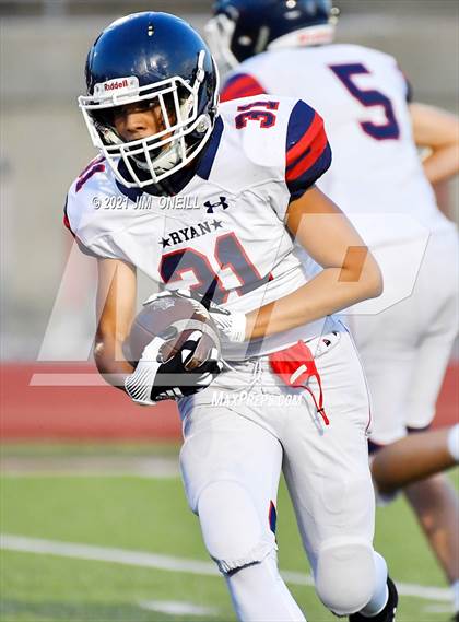 Thumbnail 2 in Ryan @ Coppell (B Teams) photogallery.