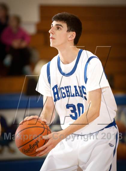 Thumbnail 2 in Covington Catholic @ Highlands photogallery.