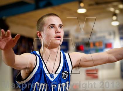Thumbnail 2 in Covington Catholic @ Highlands photogallery.
