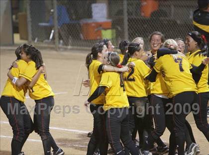 Thumbnail 1 in Etiwanda vs. Vista Murrieta (CIF SS D2 Final) photogallery.