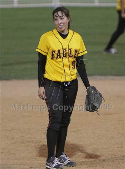 Thumbnail 2 in Etiwanda vs. Vista Murrieta (CIF SS D2 Final) photogallery.