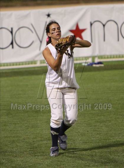 Thumbnail 3 in Etiwanda vs. Vista Murrieta (CIF SS D2 Final) photogallery.