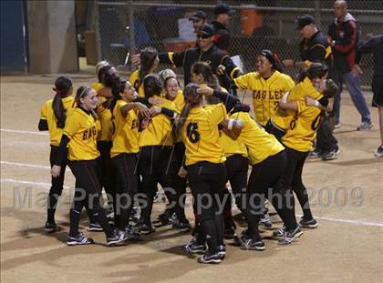 Thumbnail 2 in Etiwanda vs. Vista Murrieta (CIF SS D2 Final) photogallery.