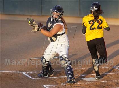 Thumbnail 3 in Etiwanda vs. Vista Murrieta (CIF SS D2 Final) photogallery.