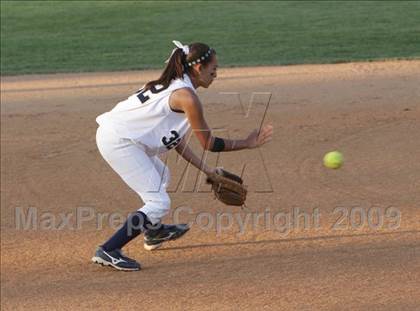 Thumbnail 3 in Etiwanda vs. Vista Murrieta (CIF SS D2 Final) photogallery.
