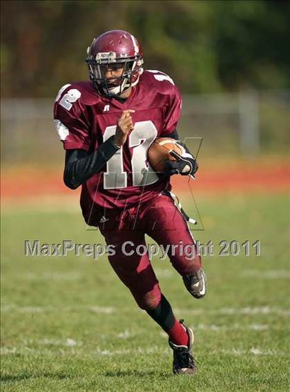 Thumbnail 3 in Farmington vs Hall photogallery.