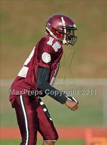 Thumbnail 3 in Farmington vs Hall photogallery.