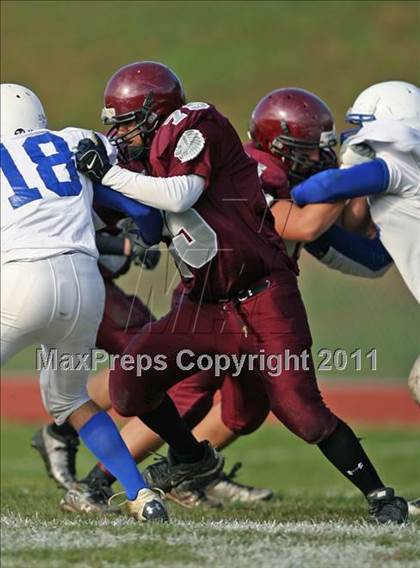 Thumbnail 3 in Farmington vs Hall photogallery.