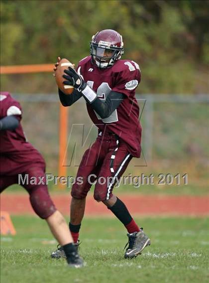 Thumbnail 2 in Farmington vs Hall photogallery.