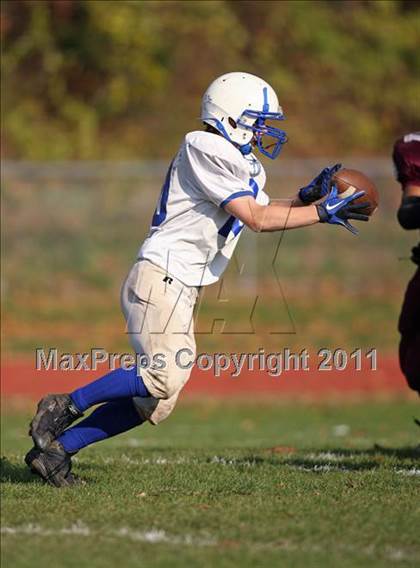 Thumbnail 2 in Farmington vs Hall photogallery.