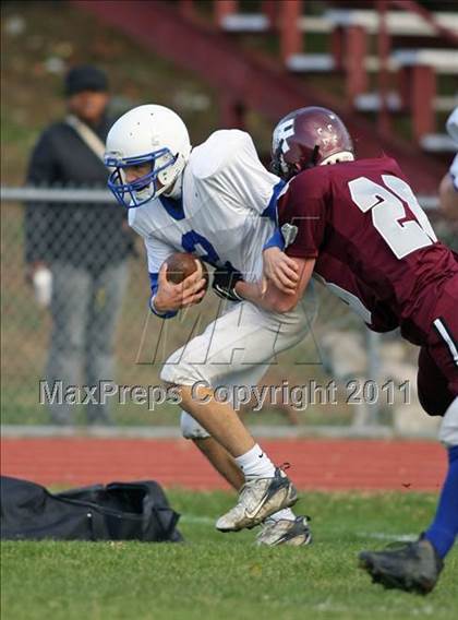 Thumbnail 1 in Farmington vs Hall photogallery.