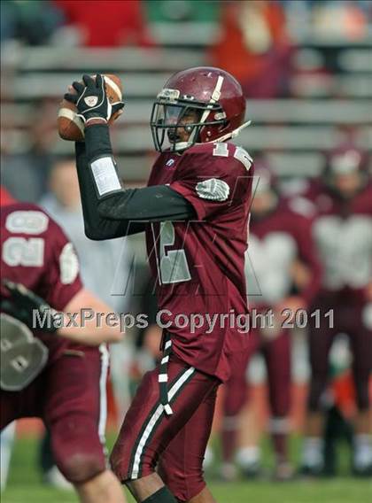Thumbnail 1 in Farmington vs Hall photogallery.